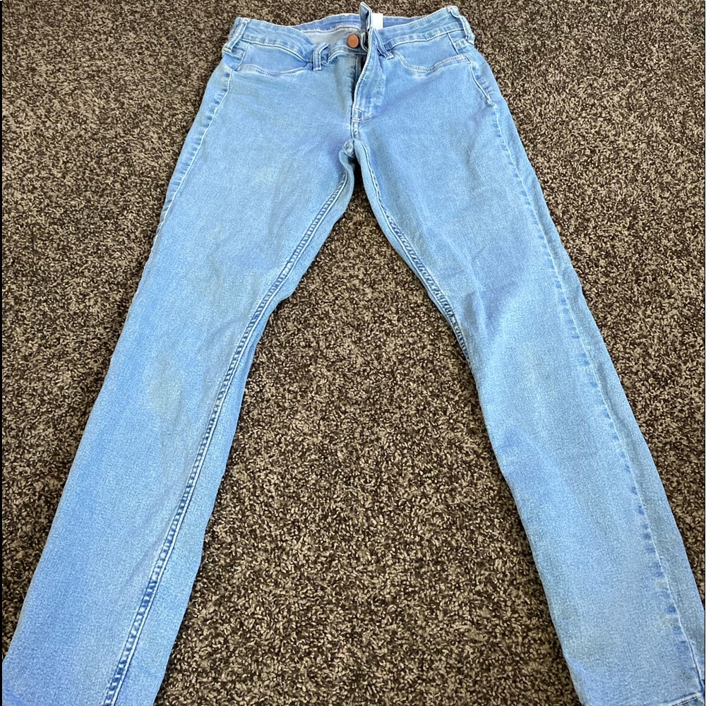 Low rise skinny jeans